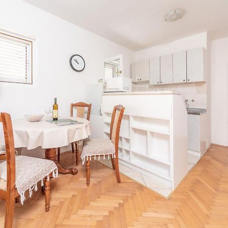 Apartment Matea Котор Екстериор снимка